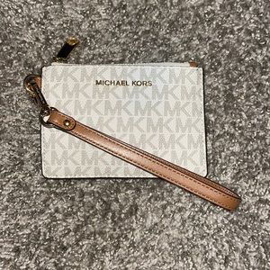 Michael Kors wallet. Brand new.
